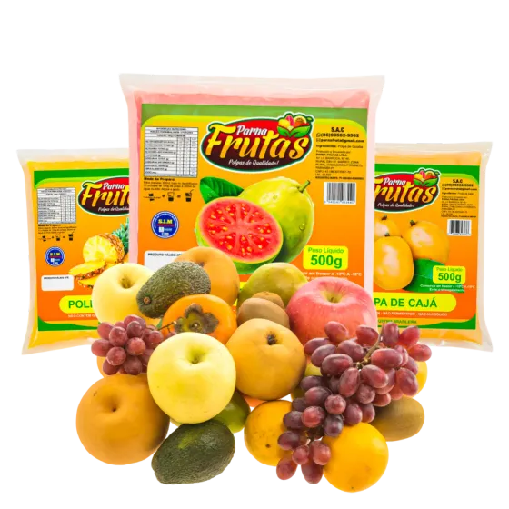Mix de embalagens de polpas Parnafrutas com frutas frescas